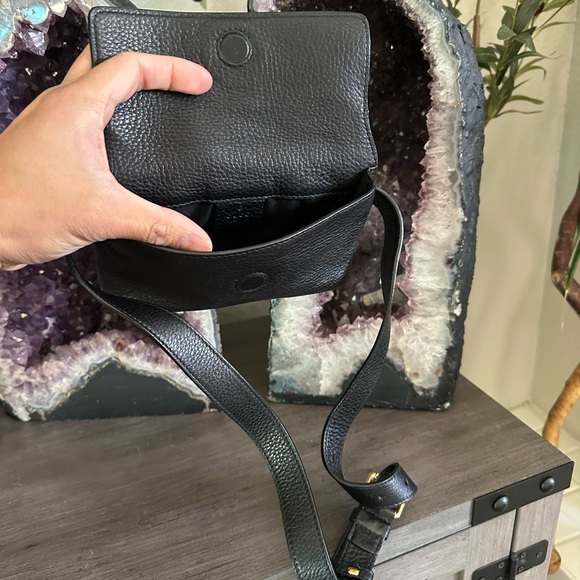 Gucci - Picture 2 of 5